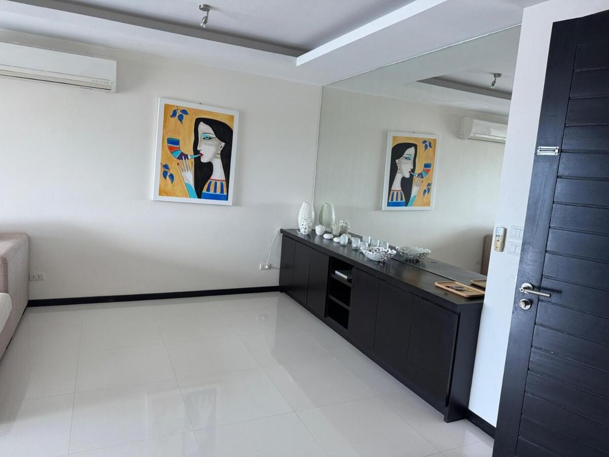 Modern 2-Bedroom Condo In Kamala Near The Beach Ngoại thất bức ảnh