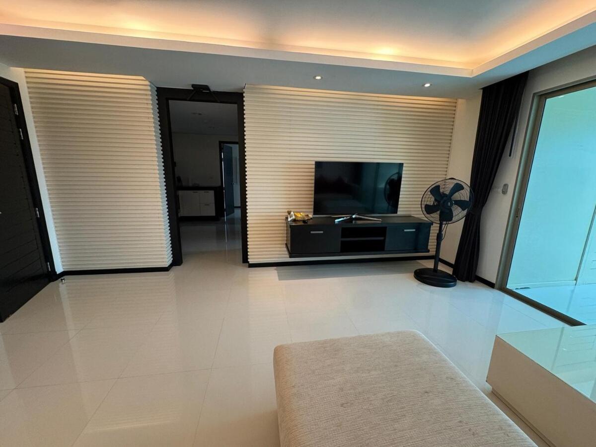 Modern 2-Bedroom Condo In Kamala Near The Beach Ngoại thất bức ảnh